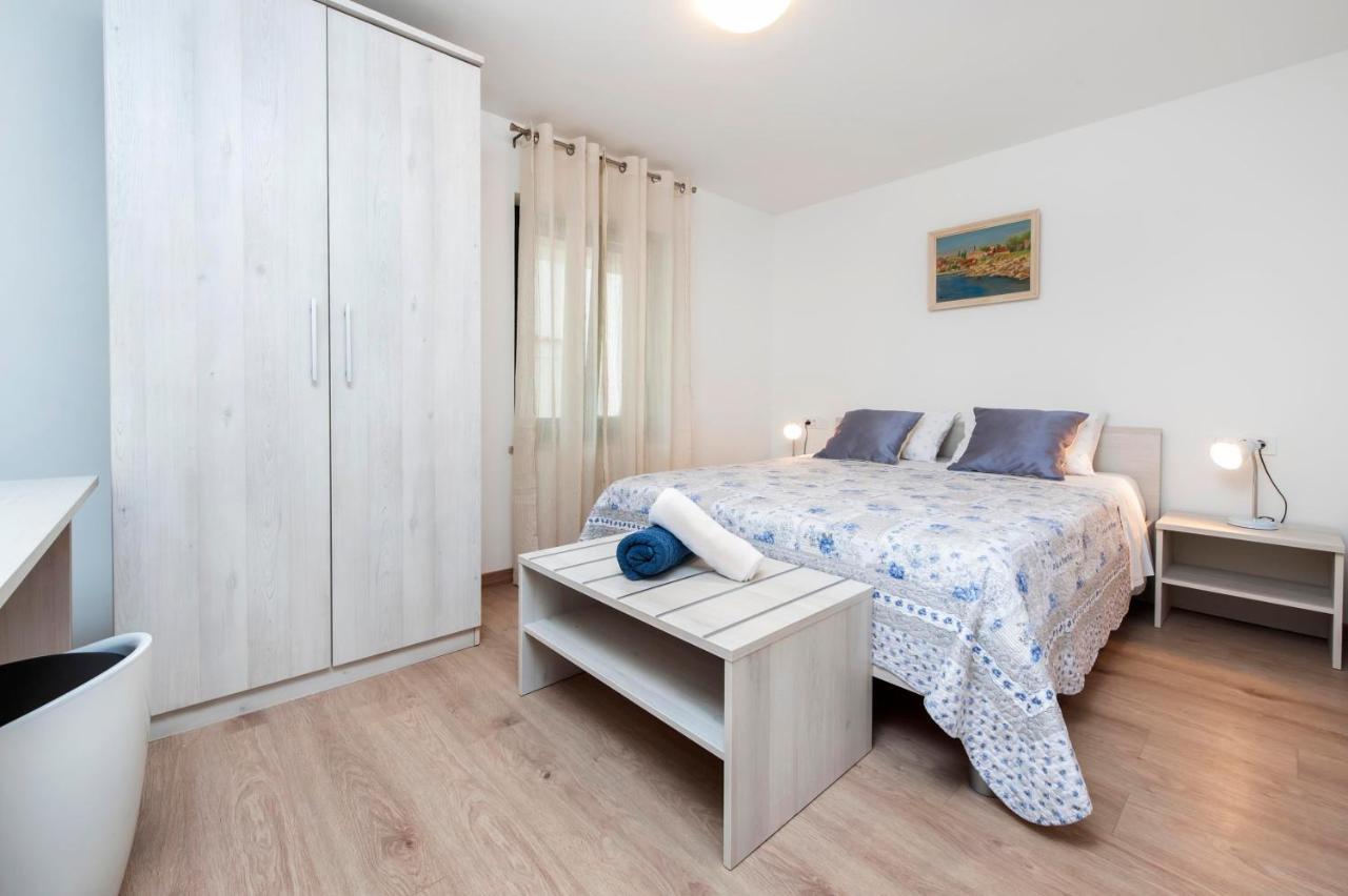 Apartments Katarina 로비니 외부 사진