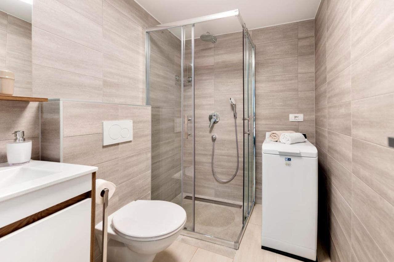 Apartments Katarina 로비니 외부 사진