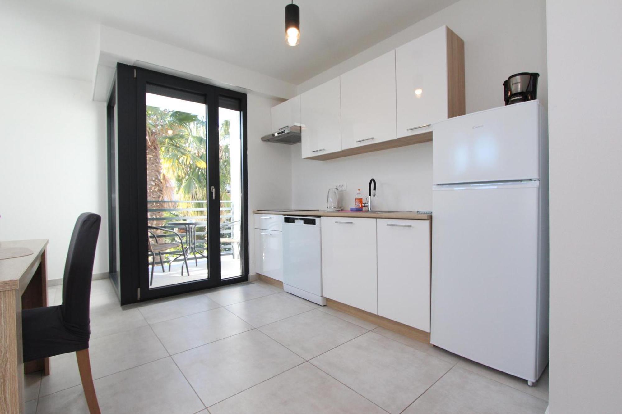 Apartments Katarina 로비니 외부 사진